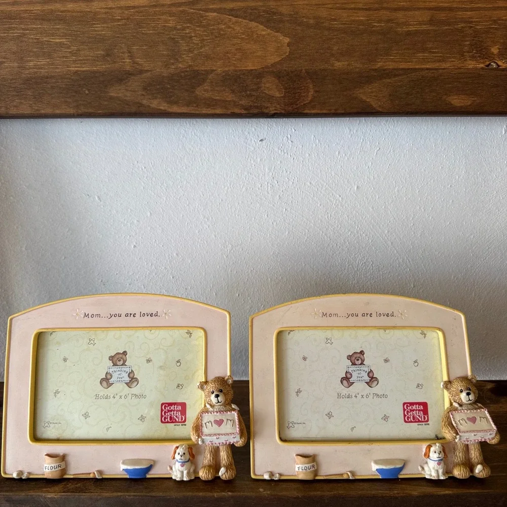 2pc Vintage GUND Mom You Are Loved Bear 4x6 Photo Frames